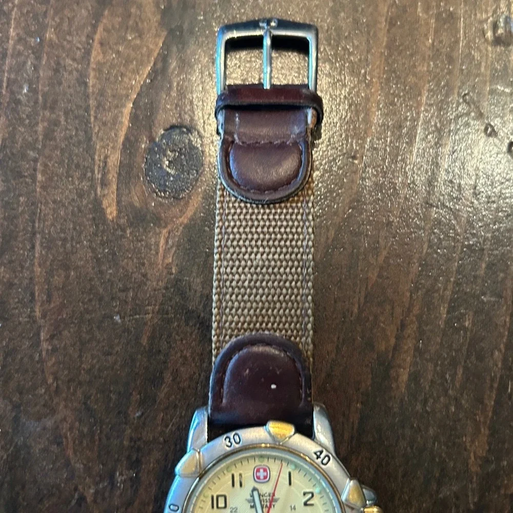 Vintage 90s Wenger Swiss Military Watch 38mm Two-Tone Field Date Outdoor Rugged